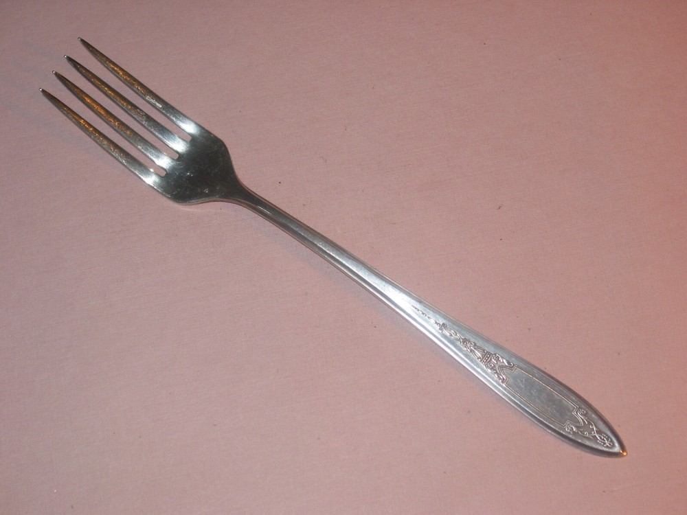 DEBUTANTE ~ Dinner Fork ~ Wm Rogers ~ Art Deco ~ Silver Plate