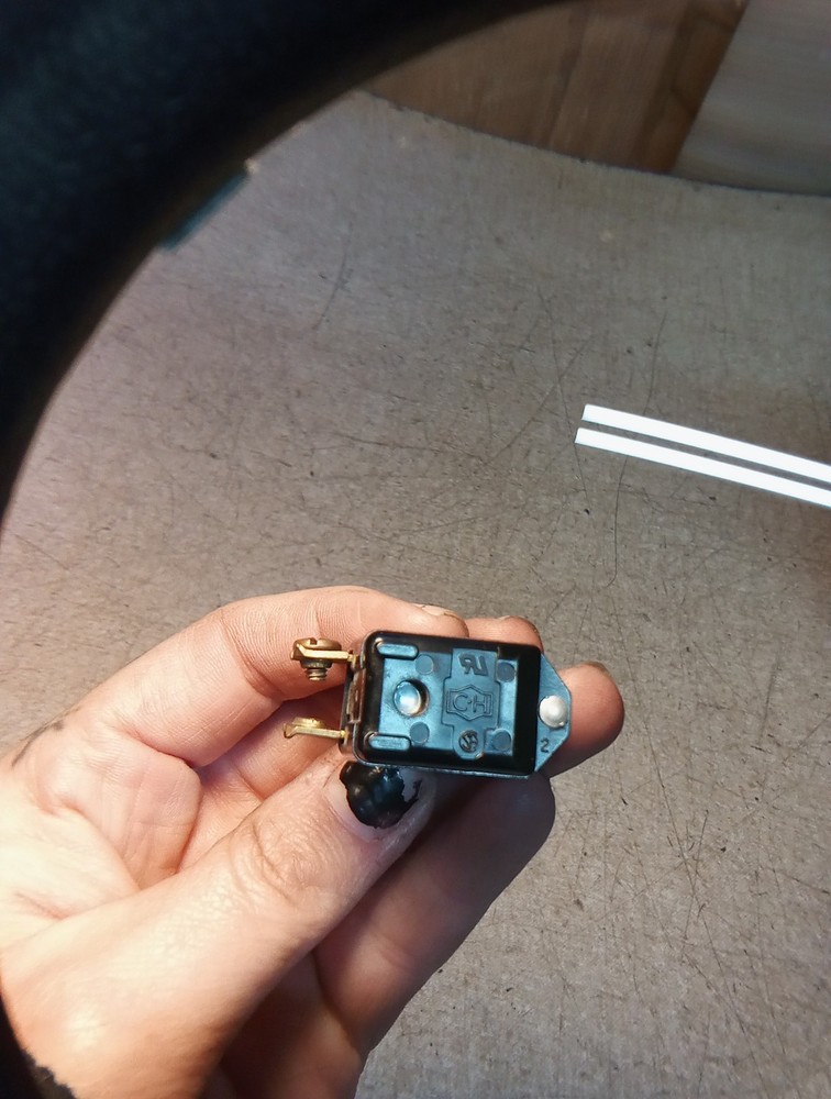 Eaton 8832 Toggle Switch