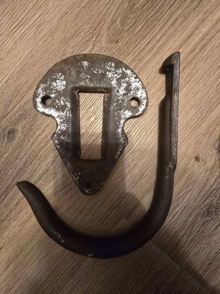 Savage Bros Taffy Pulling Hook