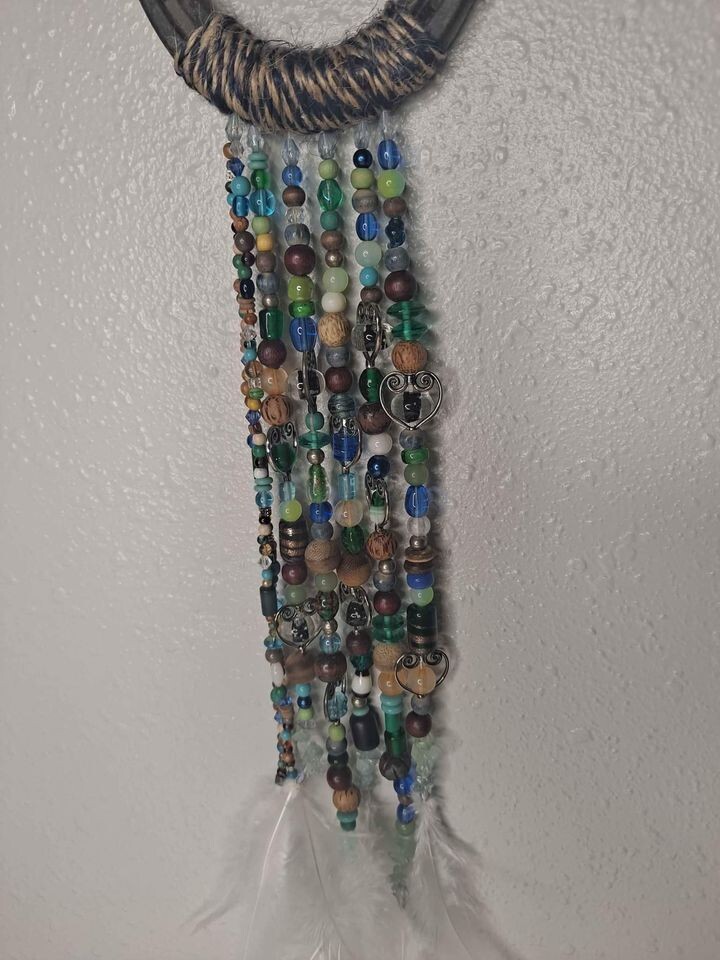 Rustic Horseshoe Bead Feather Wall Hang