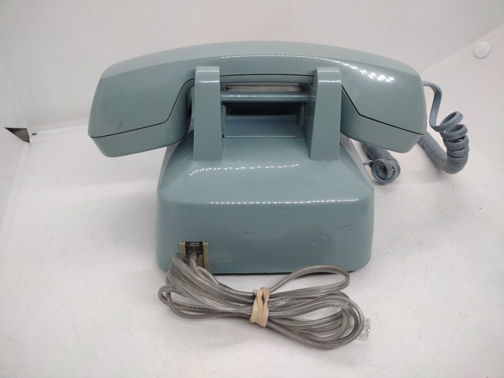 Vintage ATT CS2500DMGH Robin Egg Blue Push Button Desk Phone • Untested