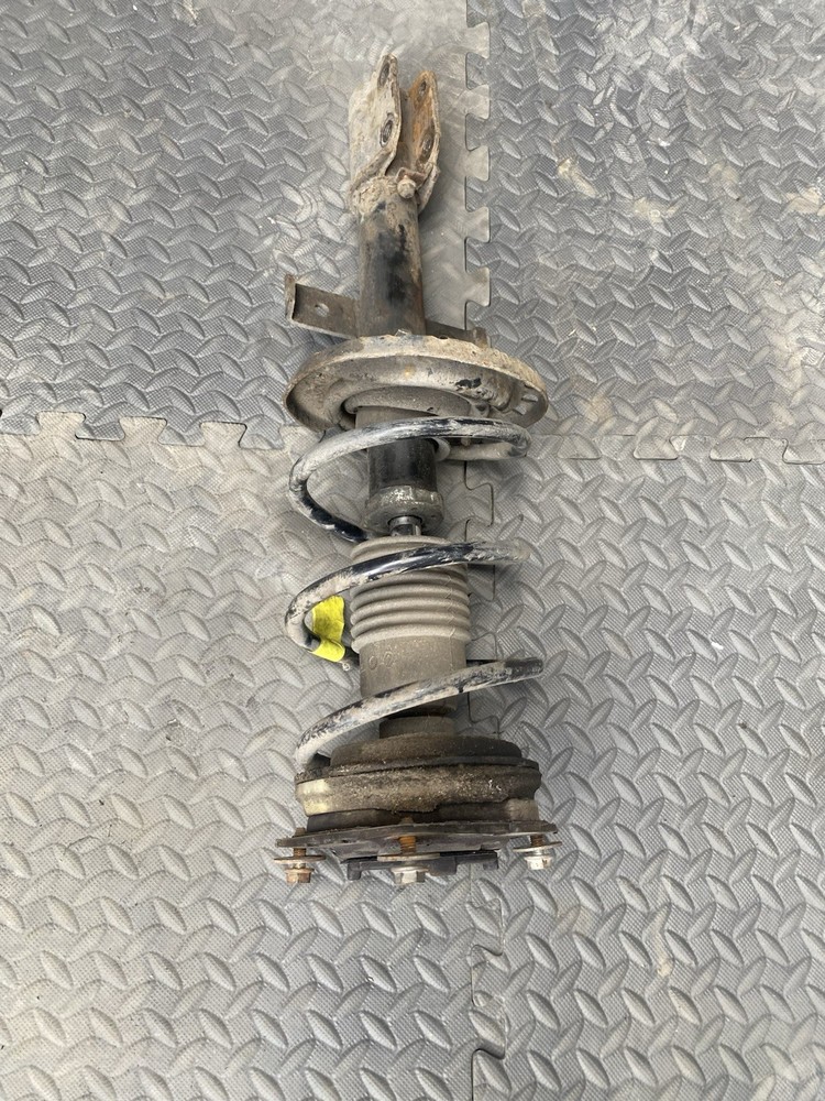 RENAULT CLIO MK3 FRONT SHOCK AND SPRING DRIVER SIDE 2010 MODEL