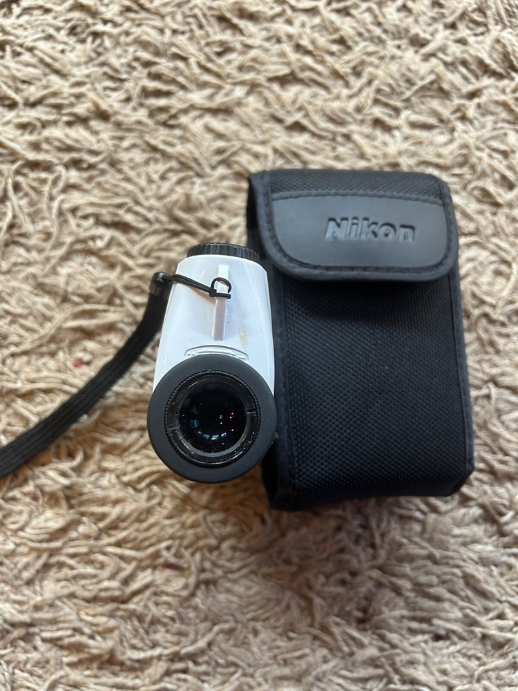 Nikon Coolshot 40 Rangefinder Golf