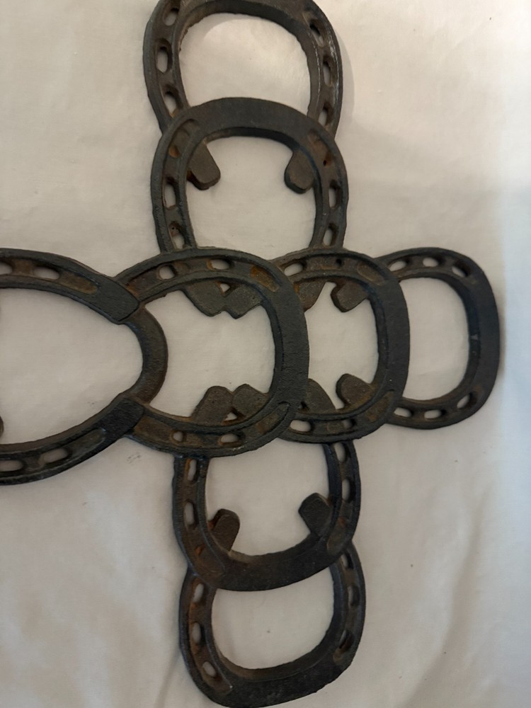 Horseshoe Western Cross Rustic Western