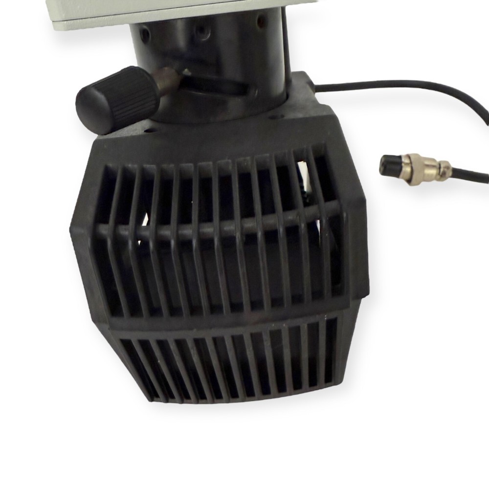 Polarizing Microscope Illuminator Lamp Housing with Polarizer