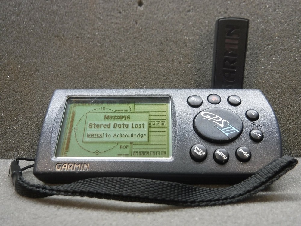 Garmin, Personal navigator, GPS 3 (Used) Unit Powers on