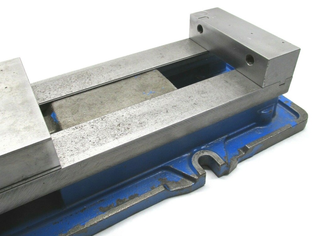 KURT ANGLOCK 6" MILLING MACHINE VISE - #D675