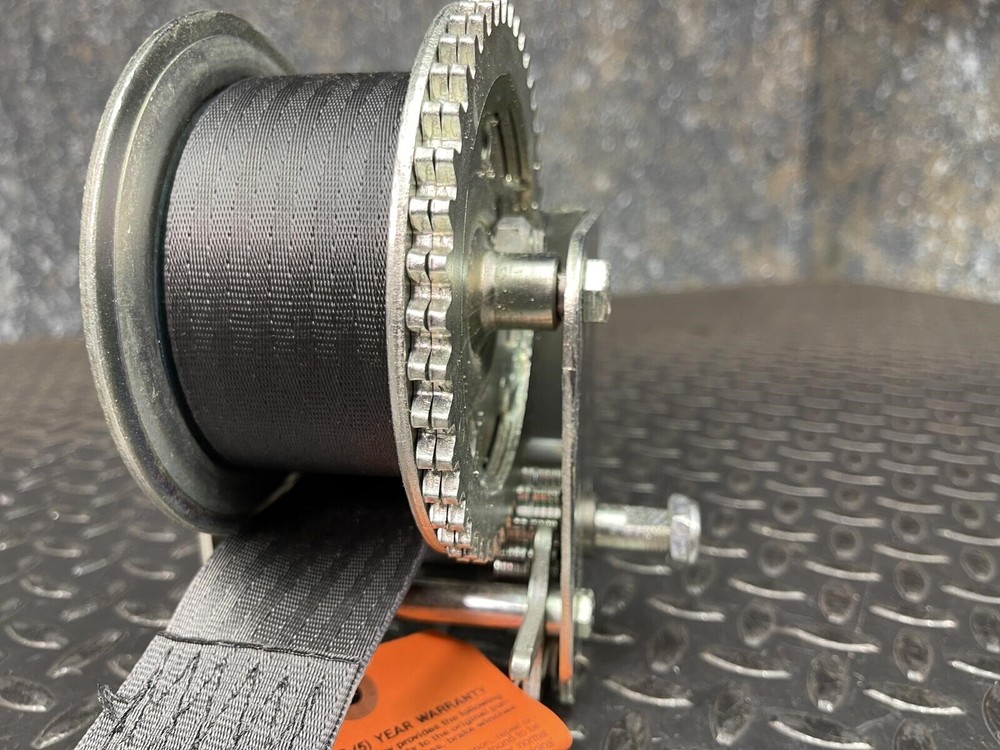 Dutton-Lainson DL1402A Medium Duty Pulling Winch w/ 20 Ft Strap, 1400 Lb, Unused