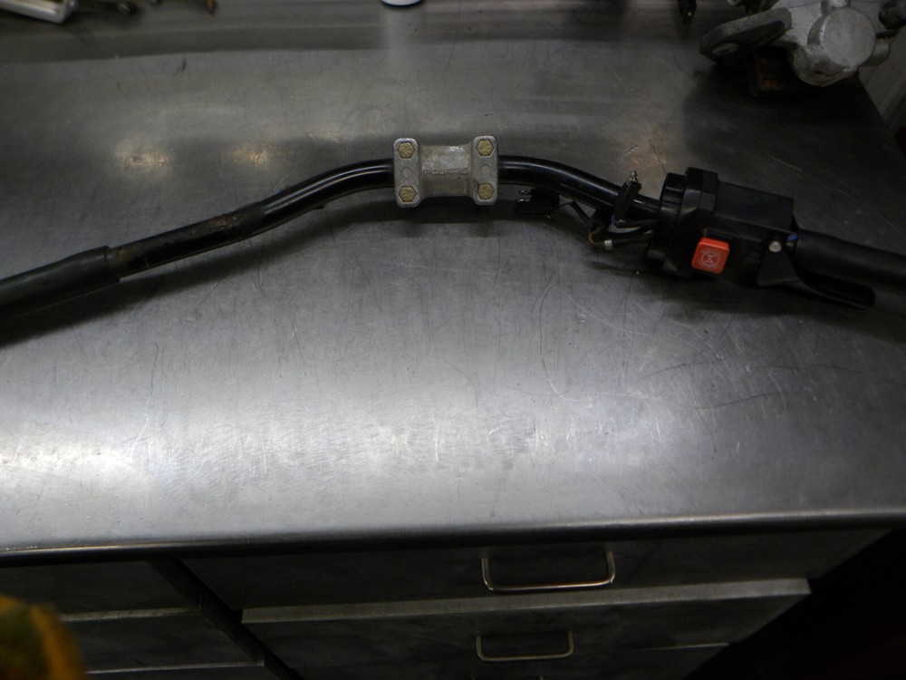 Polaris Indy XC 500 GEN 2 1999 handlebar