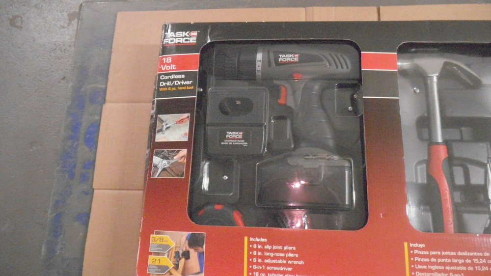 Task Force 18 volt drill, 3/8" chuck, with battery, hand tools, charger, case