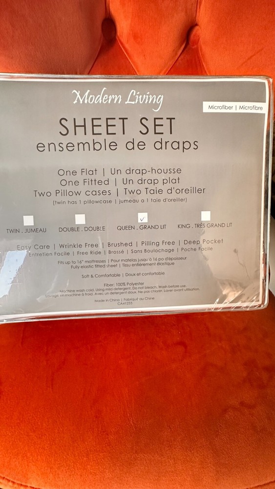 Modern Living Microfiber Sheet Set ( Queen ) New!