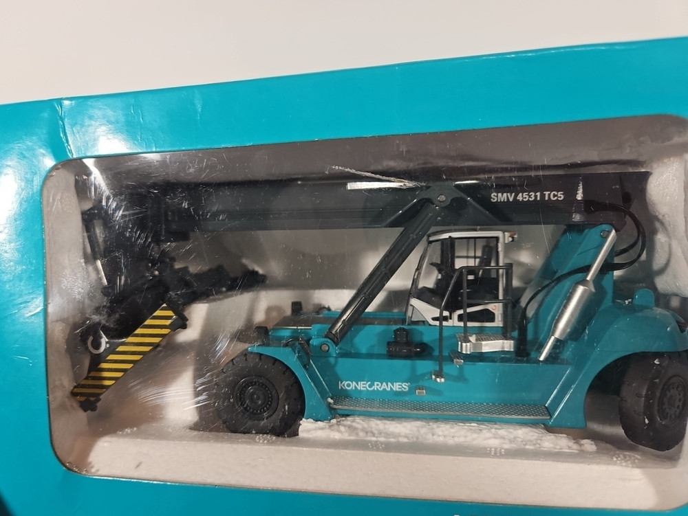 Konecranes Container Reach Stacker 1:50 Diecast Model Replica