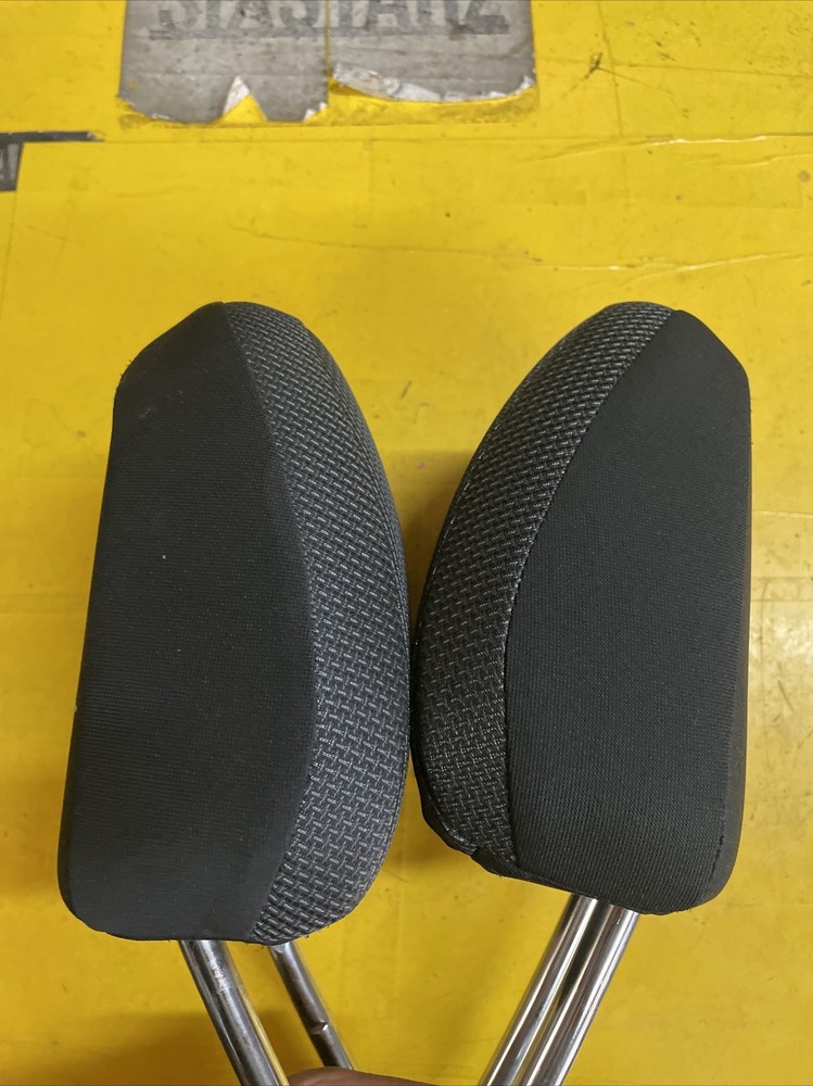 SUBARU IMPREZA FRONT SEATS HEADRESTS HEAD REST OEM 2017 - 2019 🛞