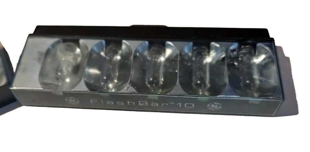 Vintage GE Flashbar 10 Camera Flashbulbs Untested