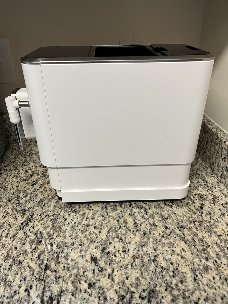 Espressione Concierge Elite Diamond White Espresso Machine