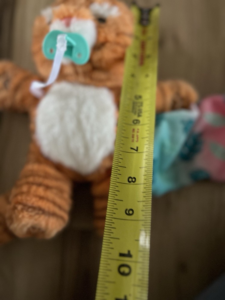 Little Live Pets Cozy Dozys Jungle Series Java the Tiger With Pacifier Works