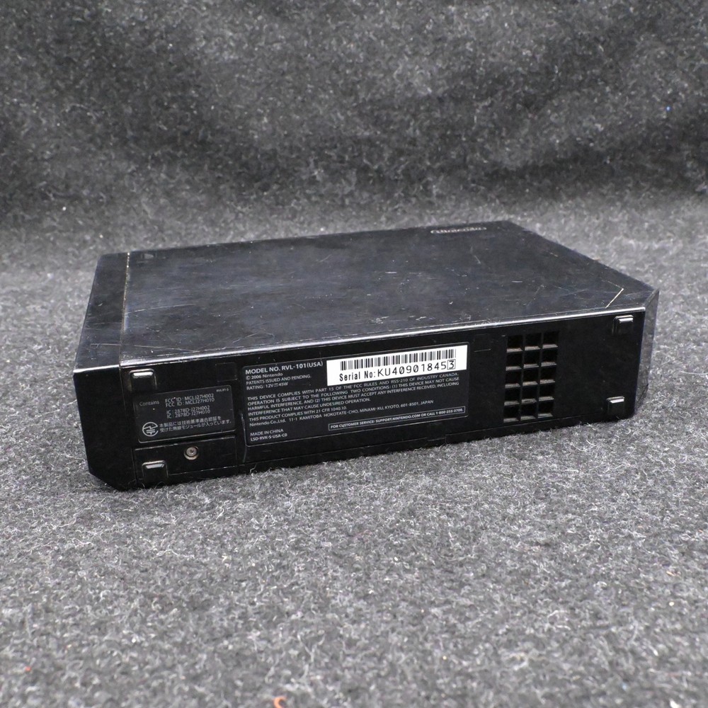 NINTENDO WII BLACK CONSOLE RVL-101 BUNDLE W/ CONTROLLER NUNCHUK SENSOR & CABLES