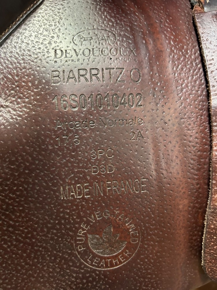 Devoucoux saddle 17.5 seat 2A flap normal tree