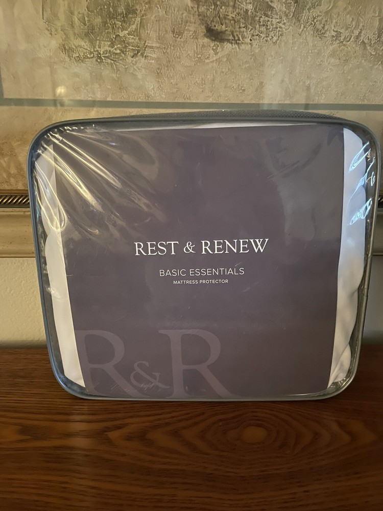 Rest & Renew Basic Essentials Mattress Protector Queen Size, White, 18”