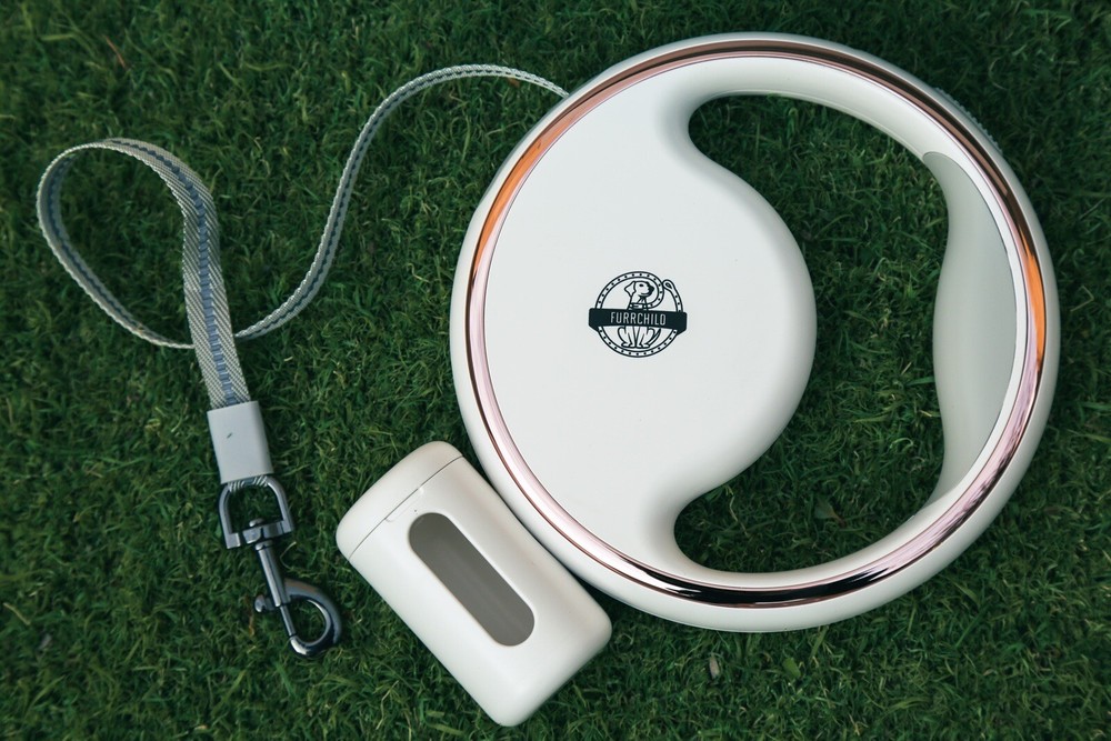 Stylish & Ergonomic Retractable Dog Leash