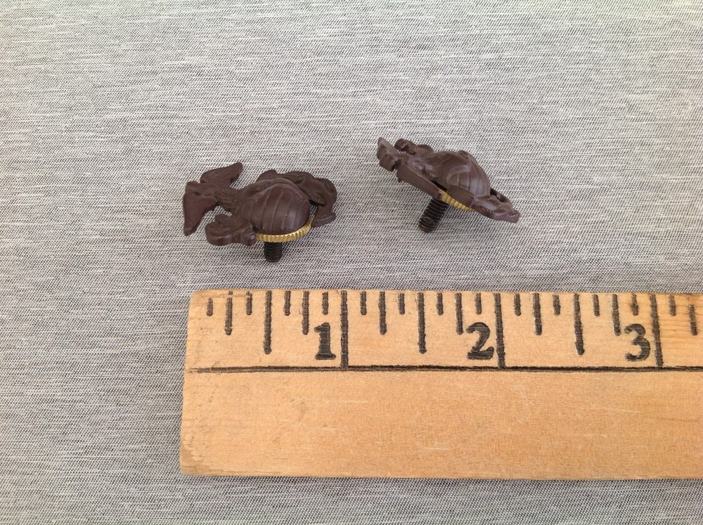 2 Krew USMC Screw Back Hat Badges