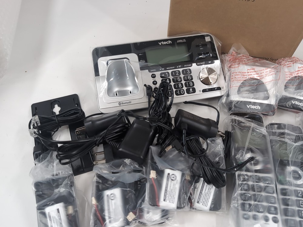 VTech Cordless Phone Answering System Bluetooth Call Block 5 Handsets VS113-5