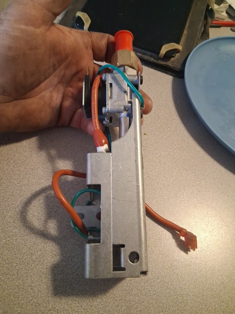 Norcold 640402 propane valve