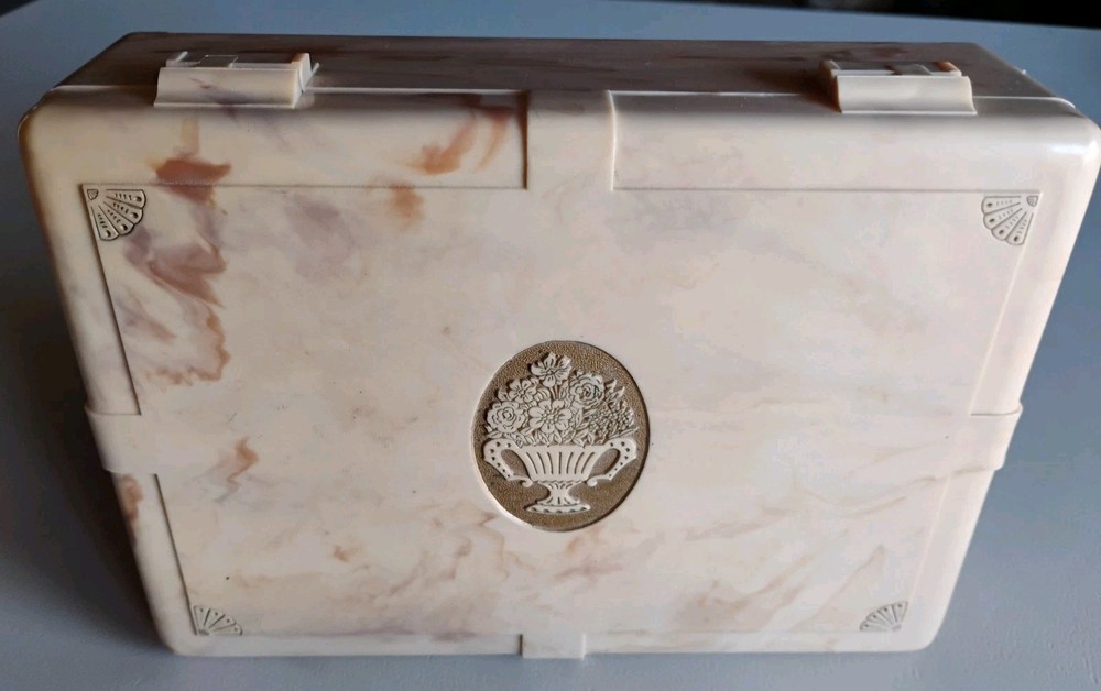 Vintage Schrafft's Marbled Plastic Candy Chocolate Hinged Box Flower Emblem