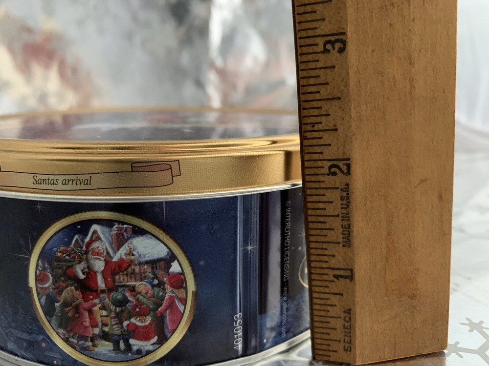 ❤️Jacobsen's Bakery Denmark SANTA'S ARRIVAL. 5.5X2” Christmas EMPTY TIN