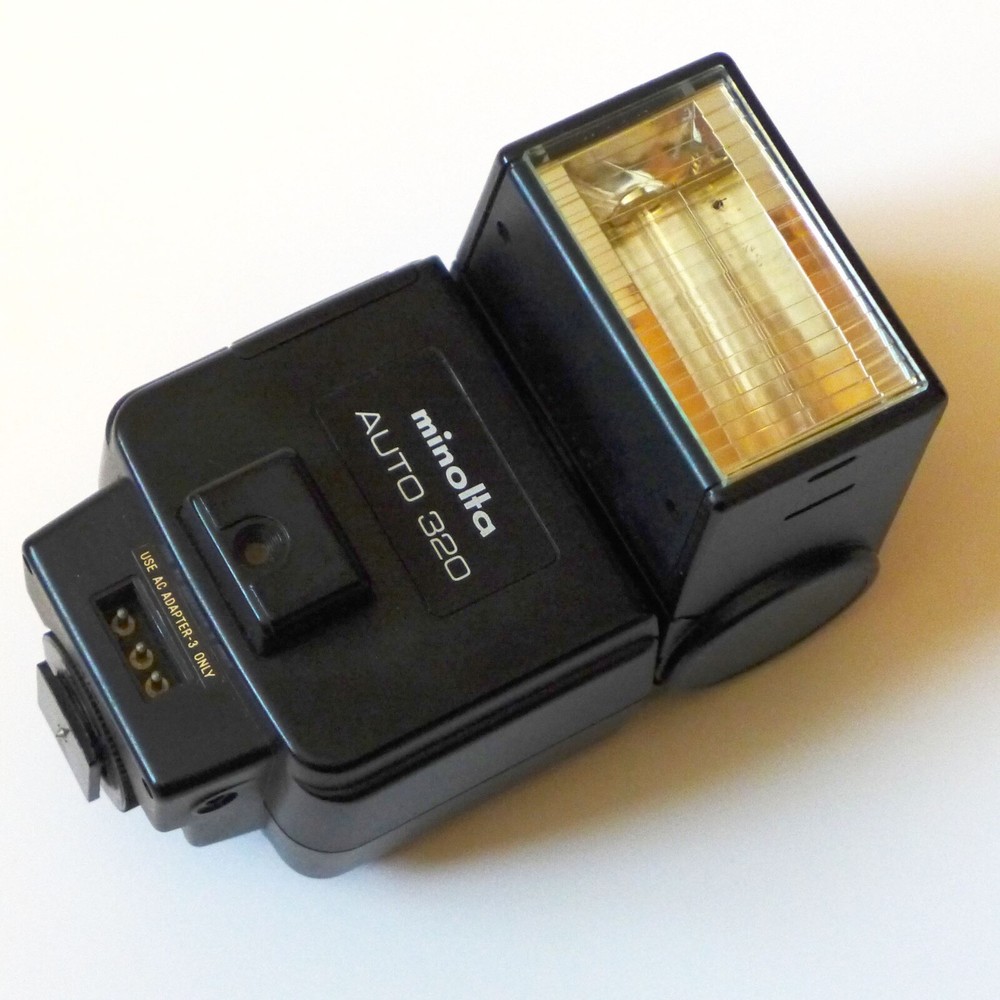 MINOLTA AUTO 320 ISO Shoe FLASH 1/16th - FULL Variable Power 3 Stage Auto Strobe