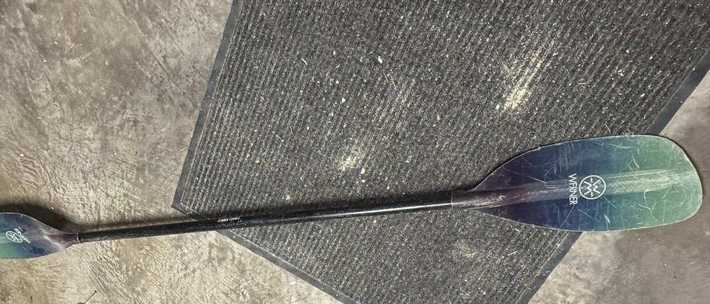 Werner Strike Whitewater Kayak Paddle left 30 offset