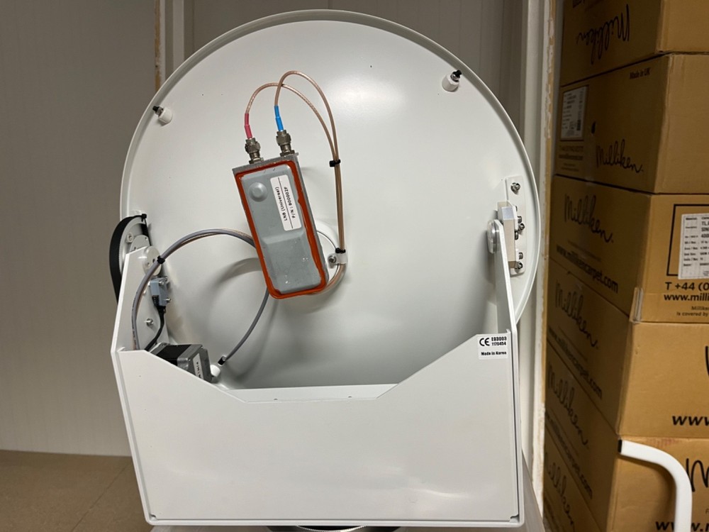 Raymarine Satelite Dish