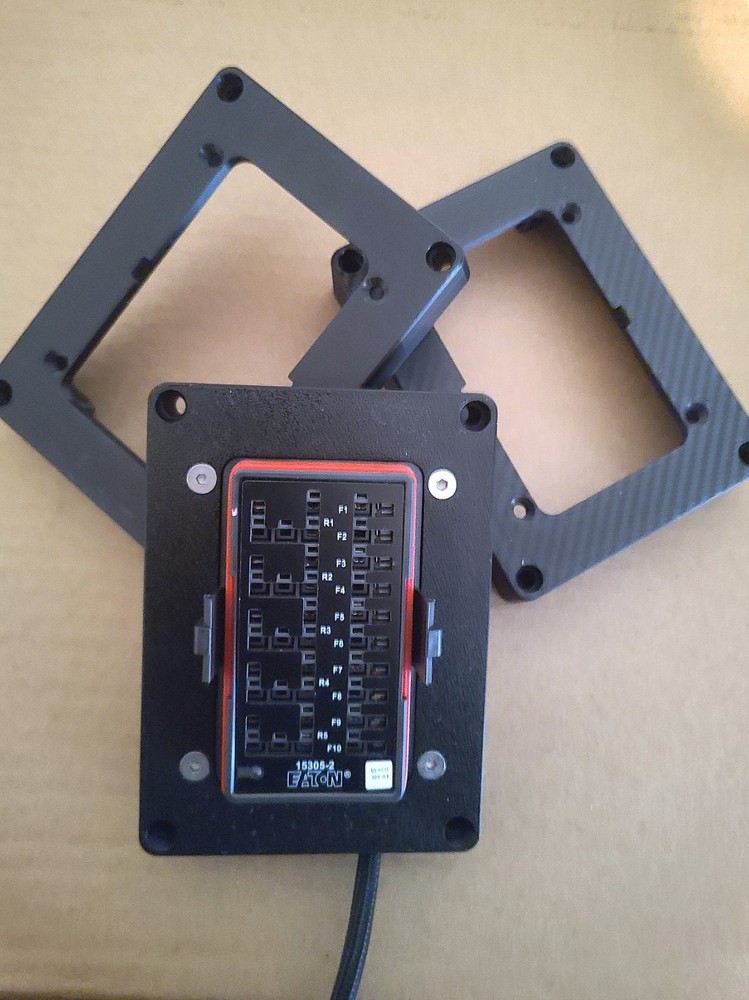 Mounting Bracket for Eaton Bussmann 15305/15306 series Fuse and Relay Panel