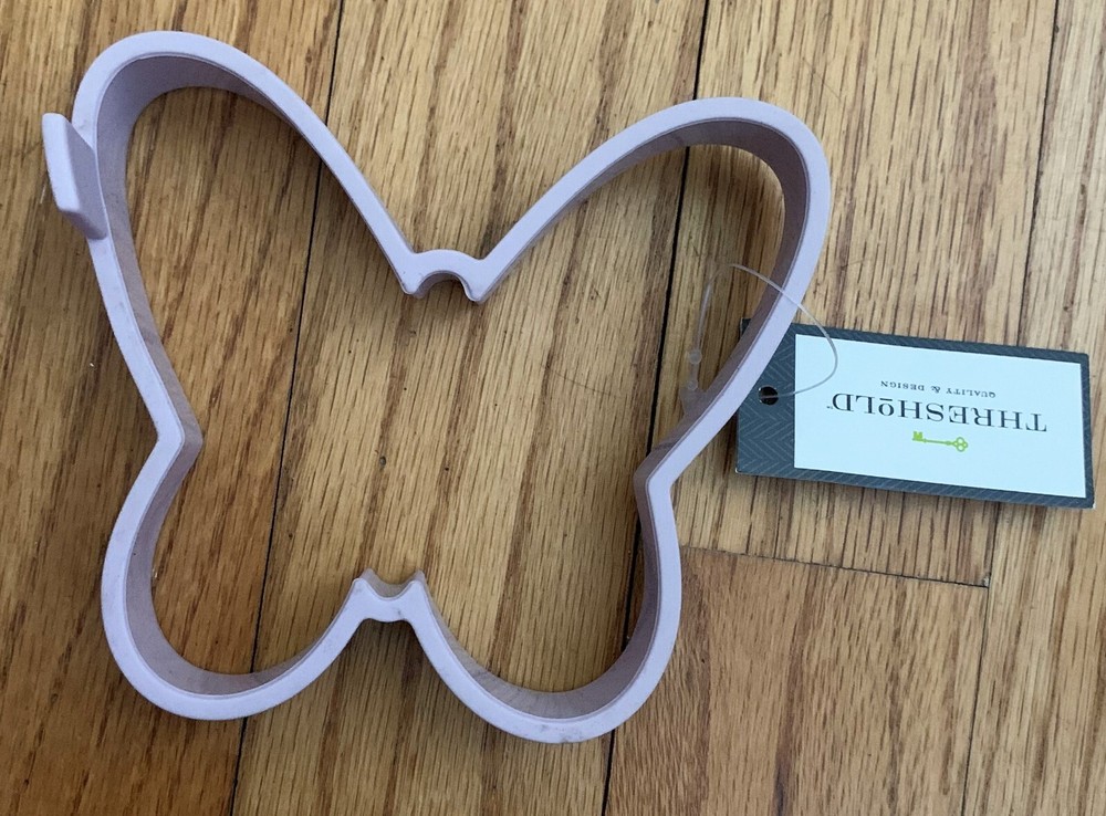 Butterfly Threshold Silicone Pancake / Egg Molds with Handle