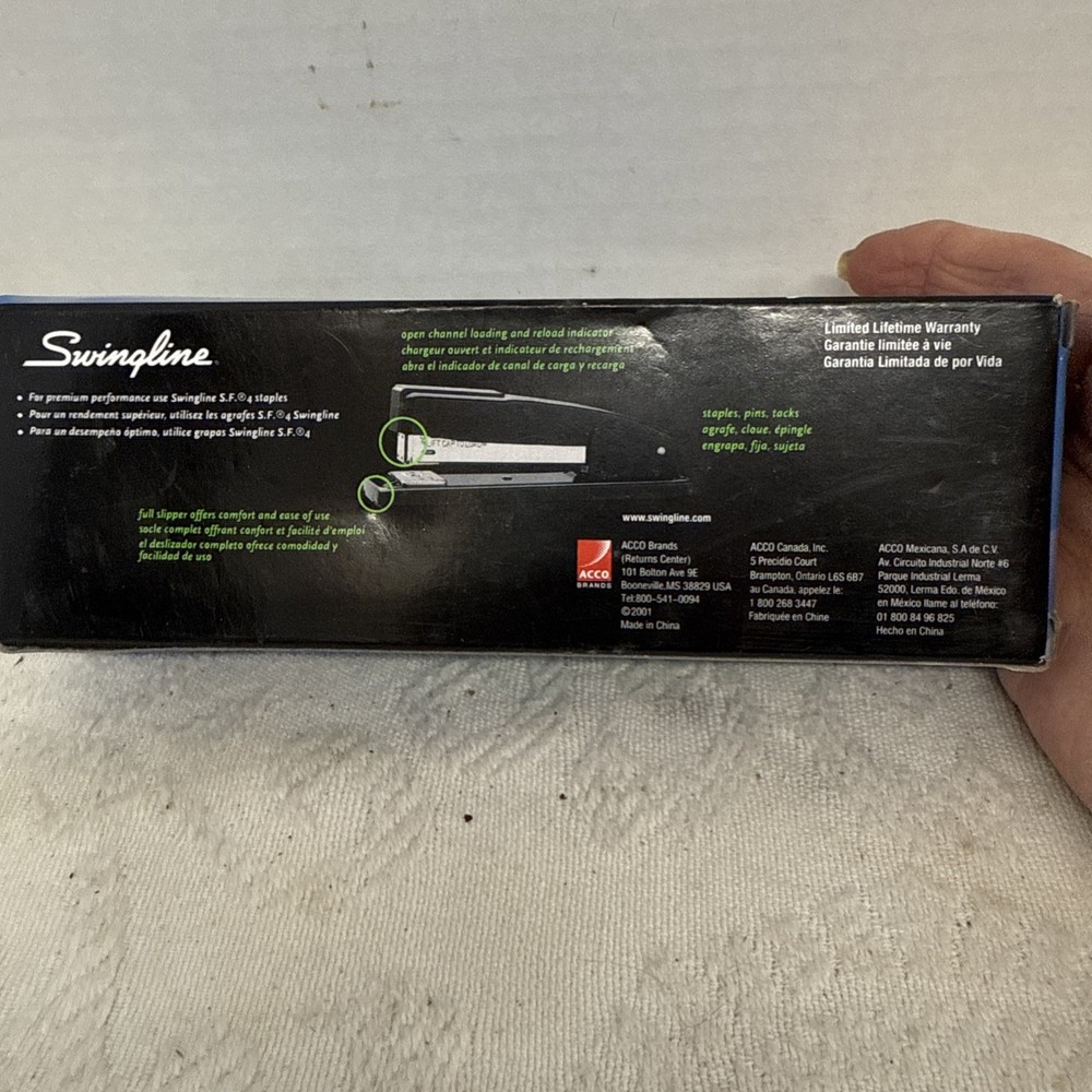 Lot 2 Swingline staplers 25 Sheet
