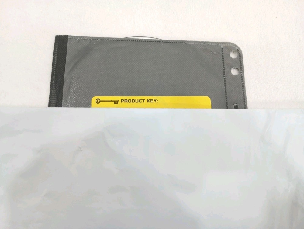 Microsoft Front Page 2003 Applications Student Media CD w/ Product Key Software