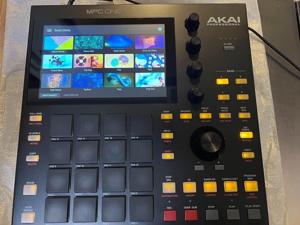 Akai Professional MPC One Standalone Sampler