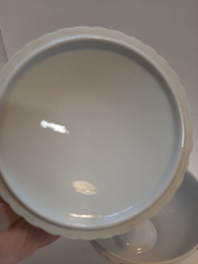 Granada Victorian China Lidded Dish C3