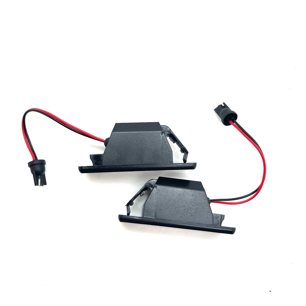 LED White License Plate Lights For Nissan Juke Navara Armada NV200 Infiniti Q50