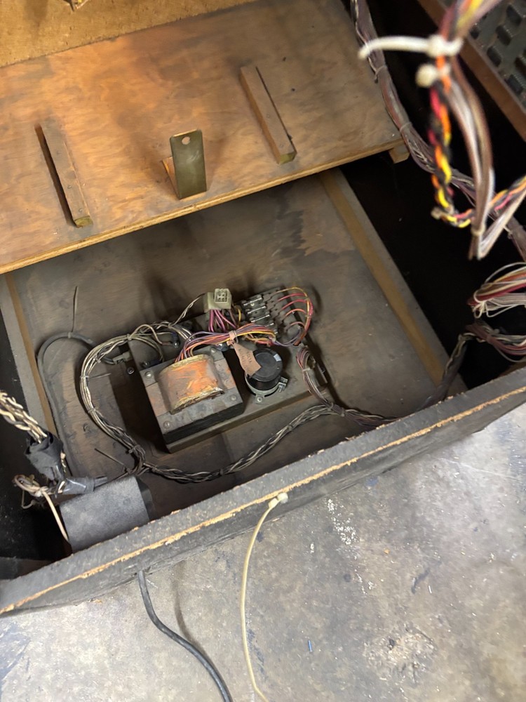 Restored Atari Asteroids arcade game