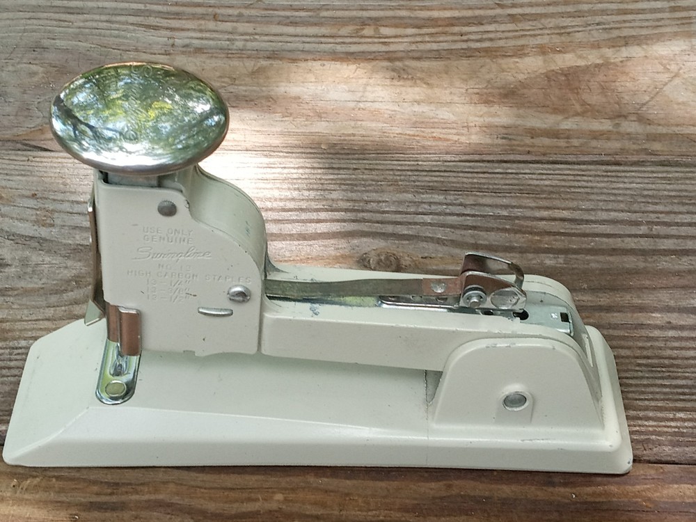 VINTAGE SWINGLINE No. 13 STAPLER (TESTED WORKING)