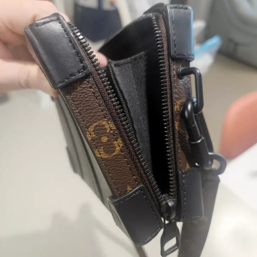Louis Vuitton Monogram Outdoor Trunk Official