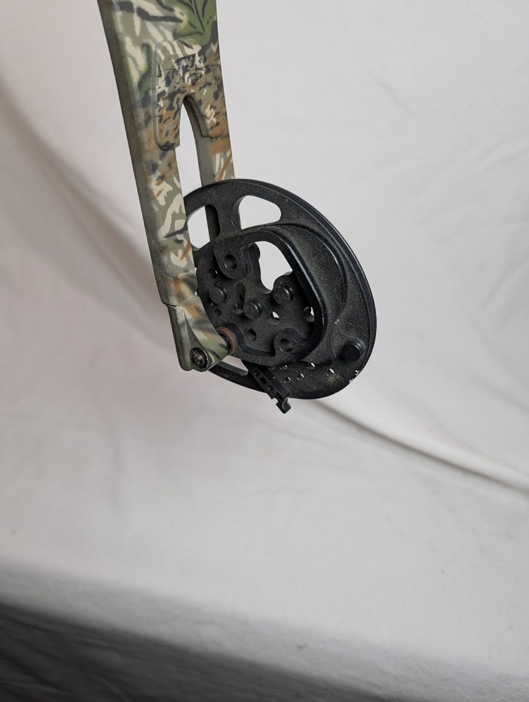 PSE Fire Flite 33 Compound Bow RH