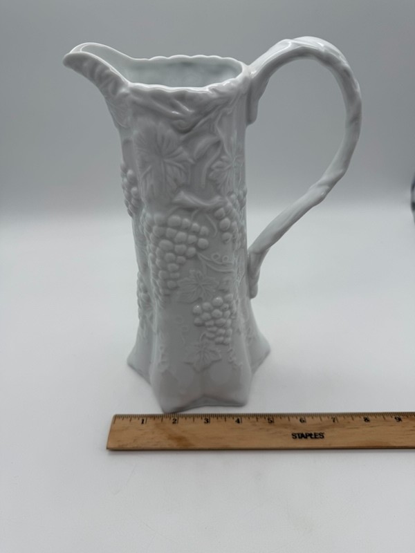 Basic Porcelana White Grapes Design Water/Wine Pitcher 10"