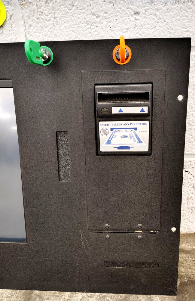 SELF-SERVICE INTERACTIVE TERMINAL W/17" TOUCHSCREEN & BILL VALIDATOR P17BH-AB