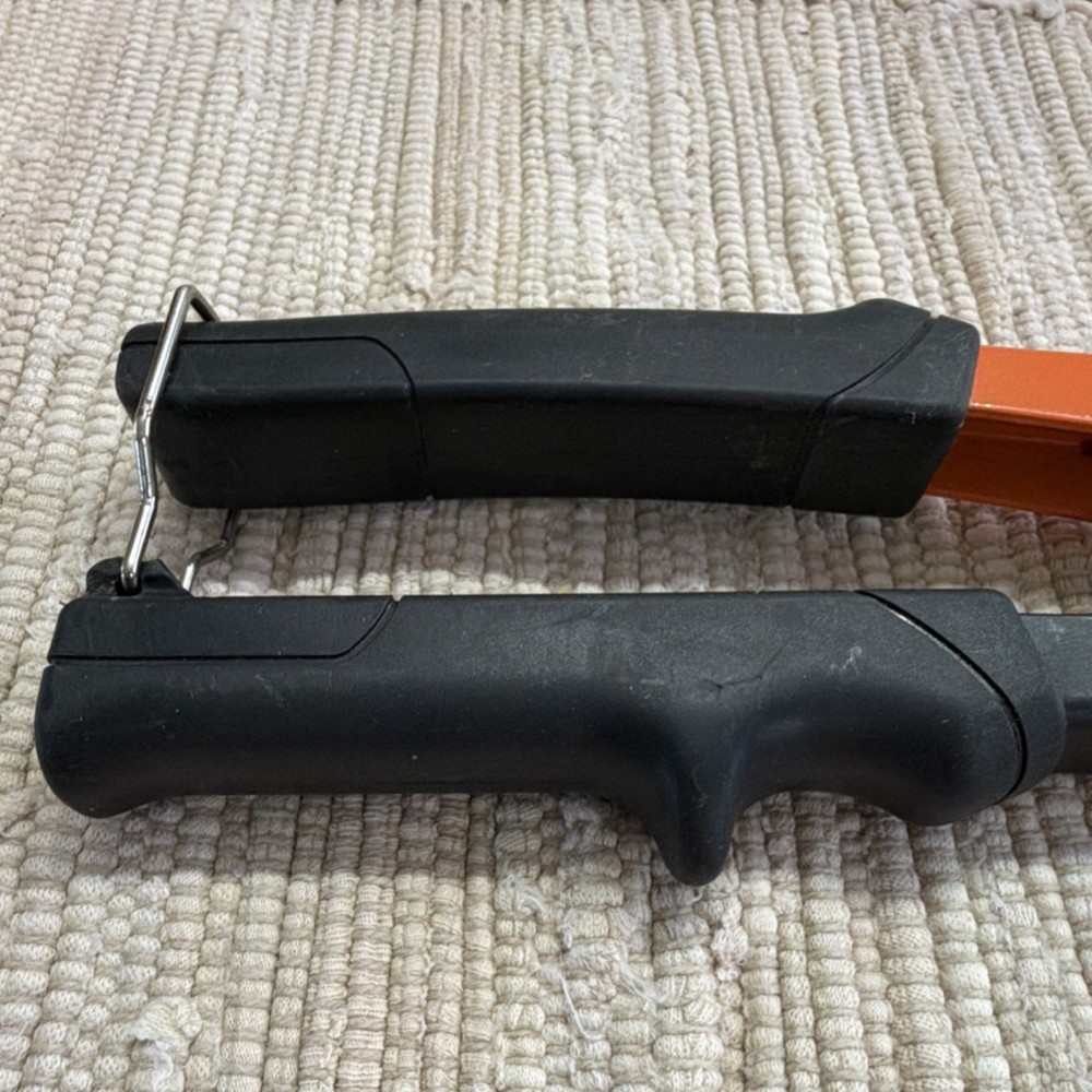 ValueMax Hand Riveter Black Orange with Interchangeable Heads