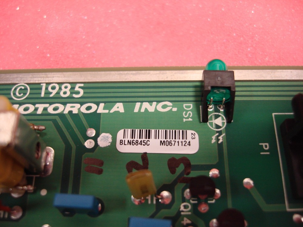 MOTOROLA BLN6845C BLN6725B