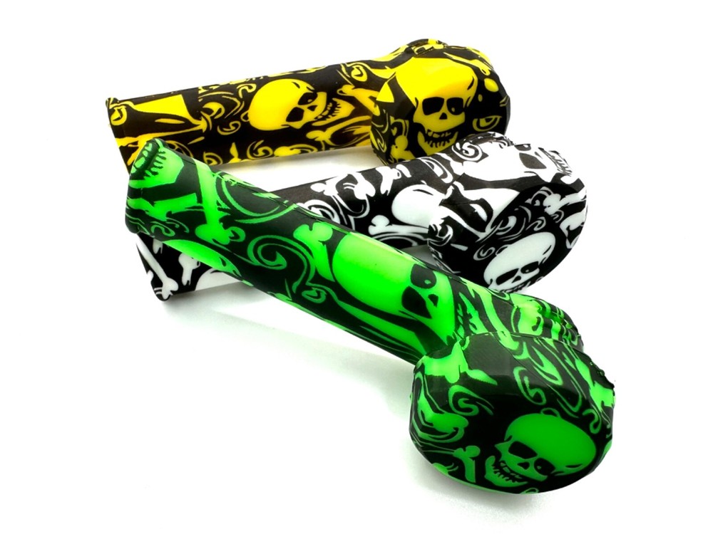 3 Silicone Smoking Pipes ( Skull) SAME DAY SHIP