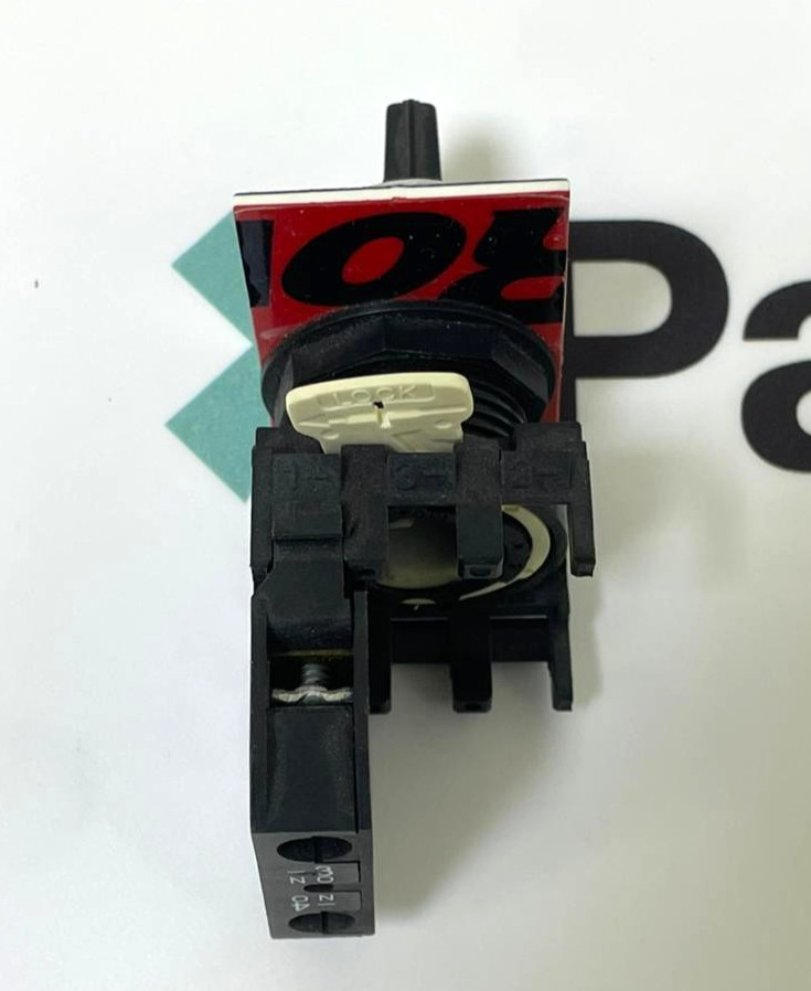 EATON CUTLER-HAMMER E22B2 Selector Switch