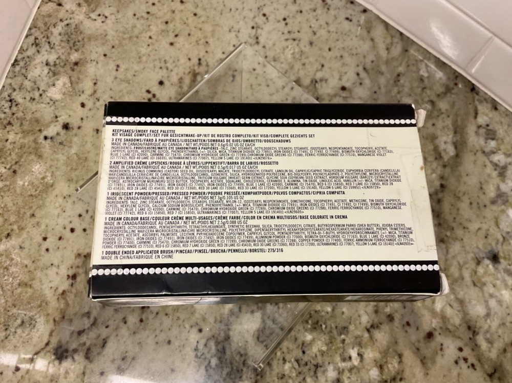 MAC KEEPSAKES Smoky Face Palette